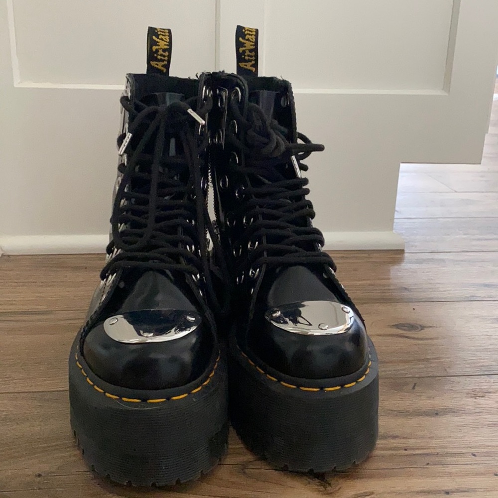 Dr. Martens JADON MAX METAL LEATHER PLATFORM BOOTS